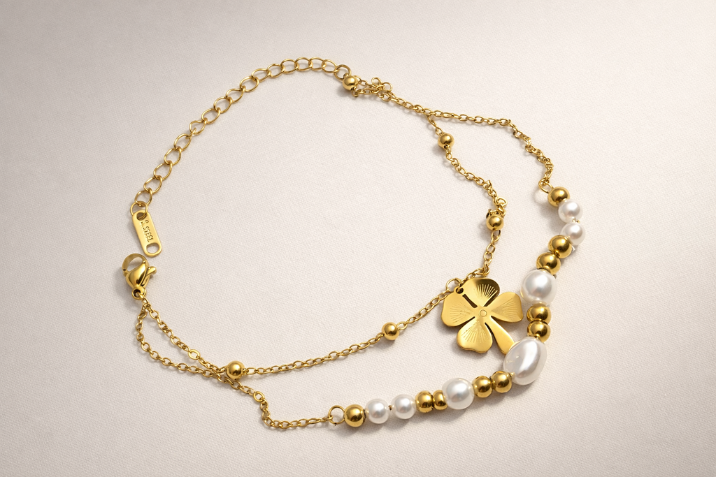 Clover Pearl Bracelet