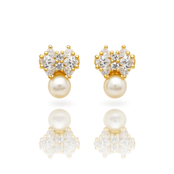 Eterna Pearl Earring