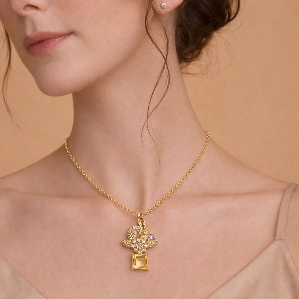 Floara Crystal Necklace