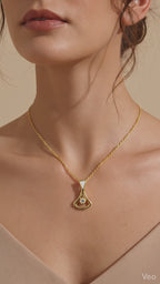 Aurelia Loop Necklace